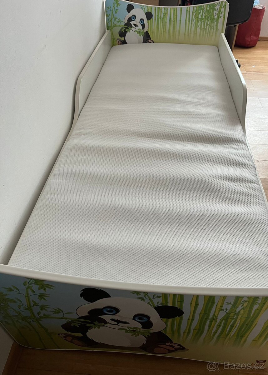 Postel se šuplíky - 2