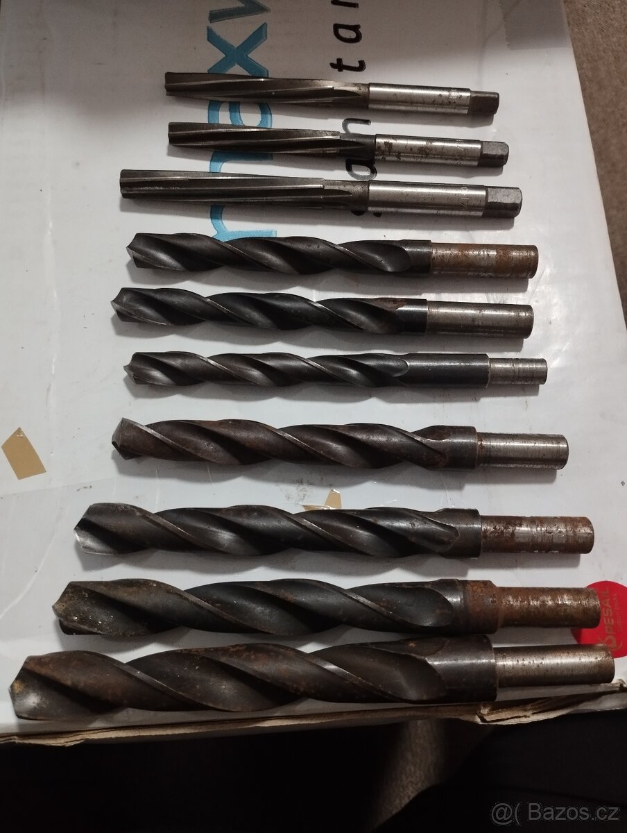Prodám 10 vrtáků na stolní vrtačku. - 2