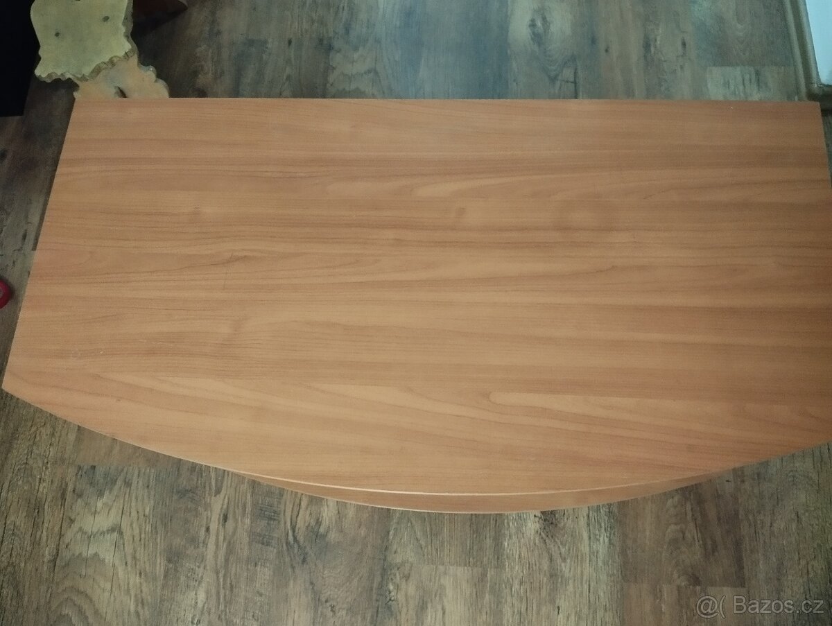 Stolek pod televizi - 2