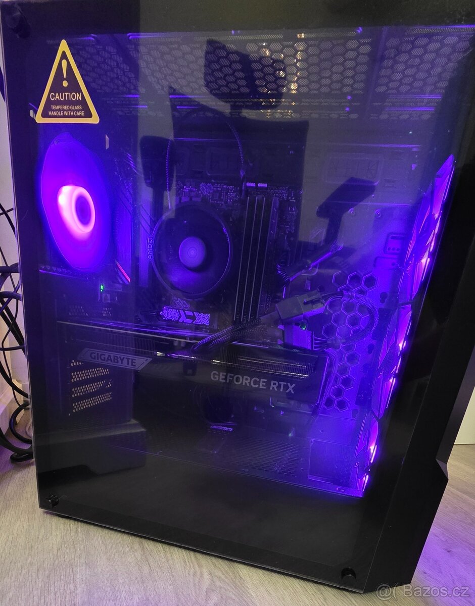 Herní PC Ryzen 7 64GB RTX 5070 Ti - 2