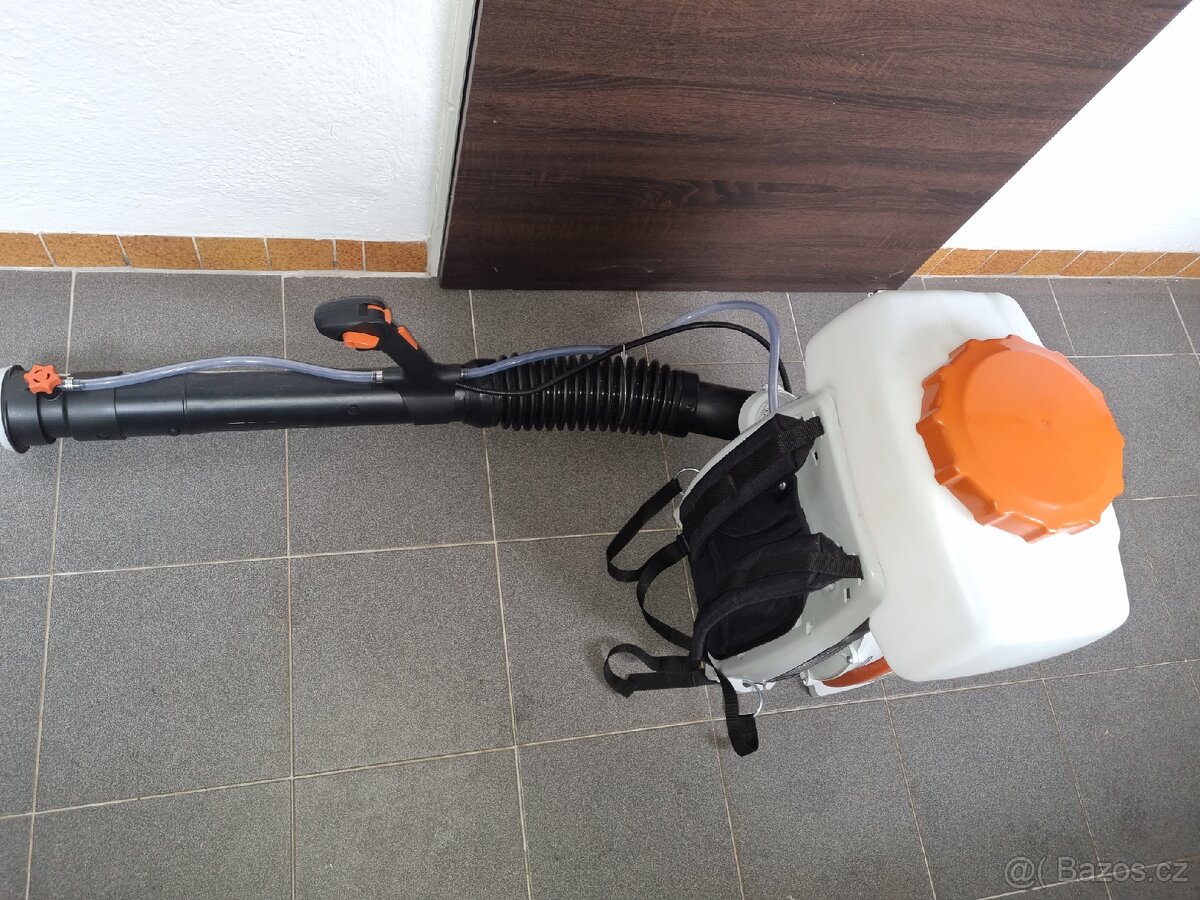 Prodám motorový postřikovač STIHL. - 2