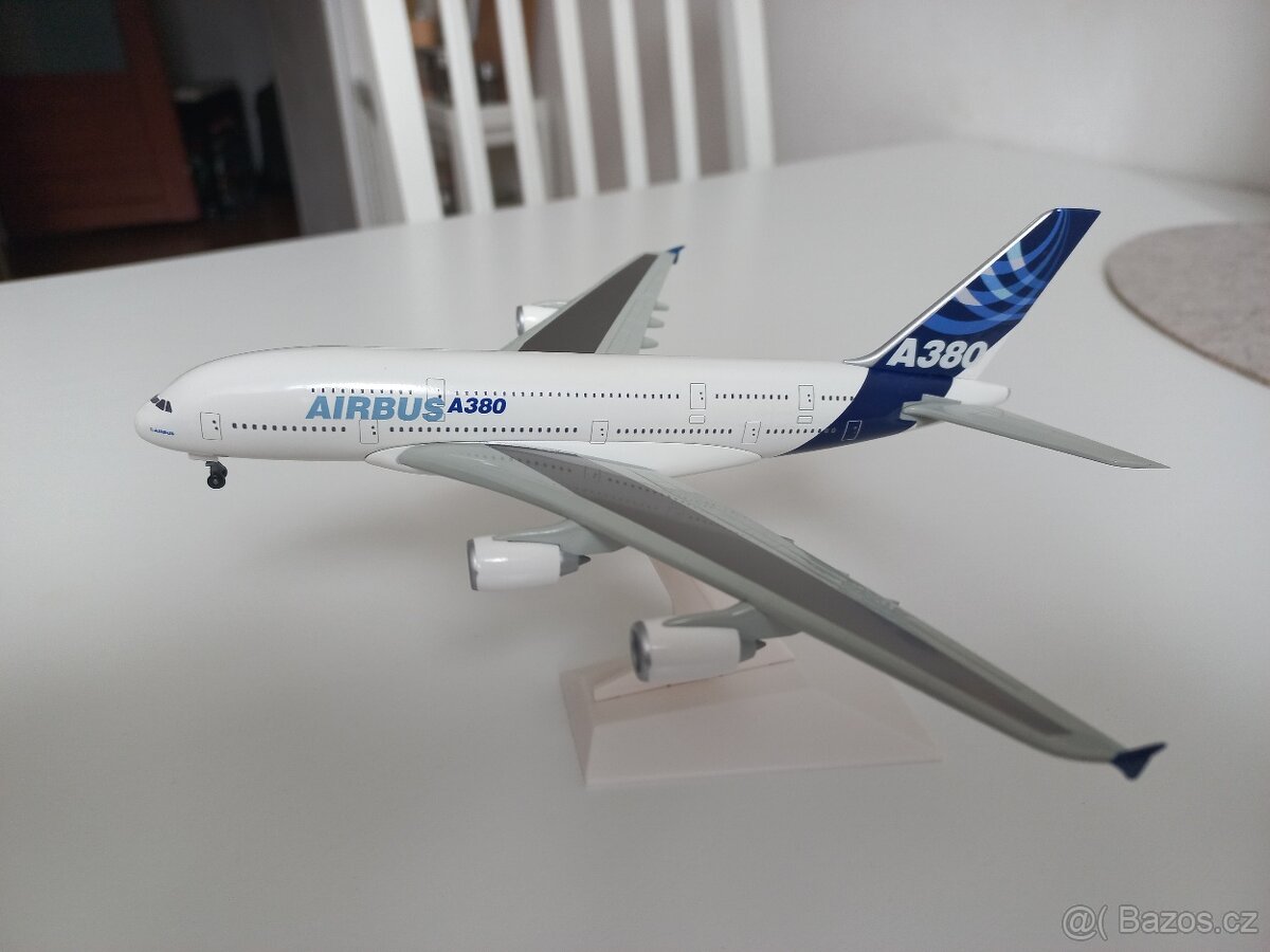 Airbus A380 - 2