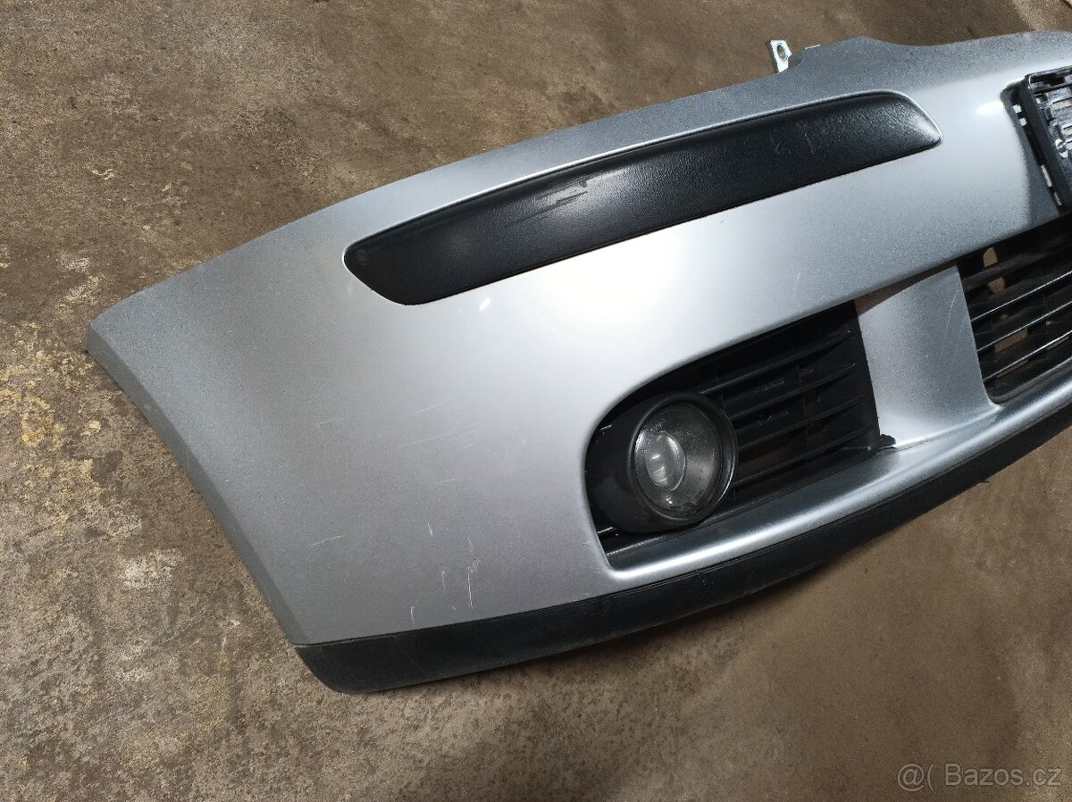 VW Golf V - Přední nárazník s mlhovkami - 2