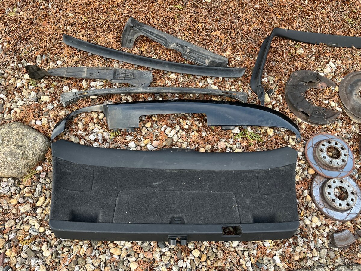 Náhradní díly Audi a4 b7 2.0 TDi - 2