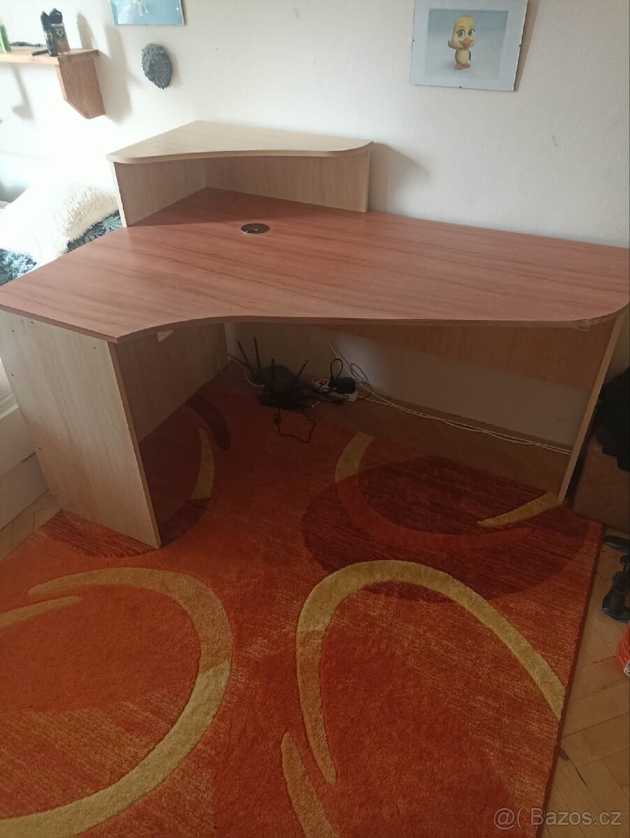 Rohový stůl - 2