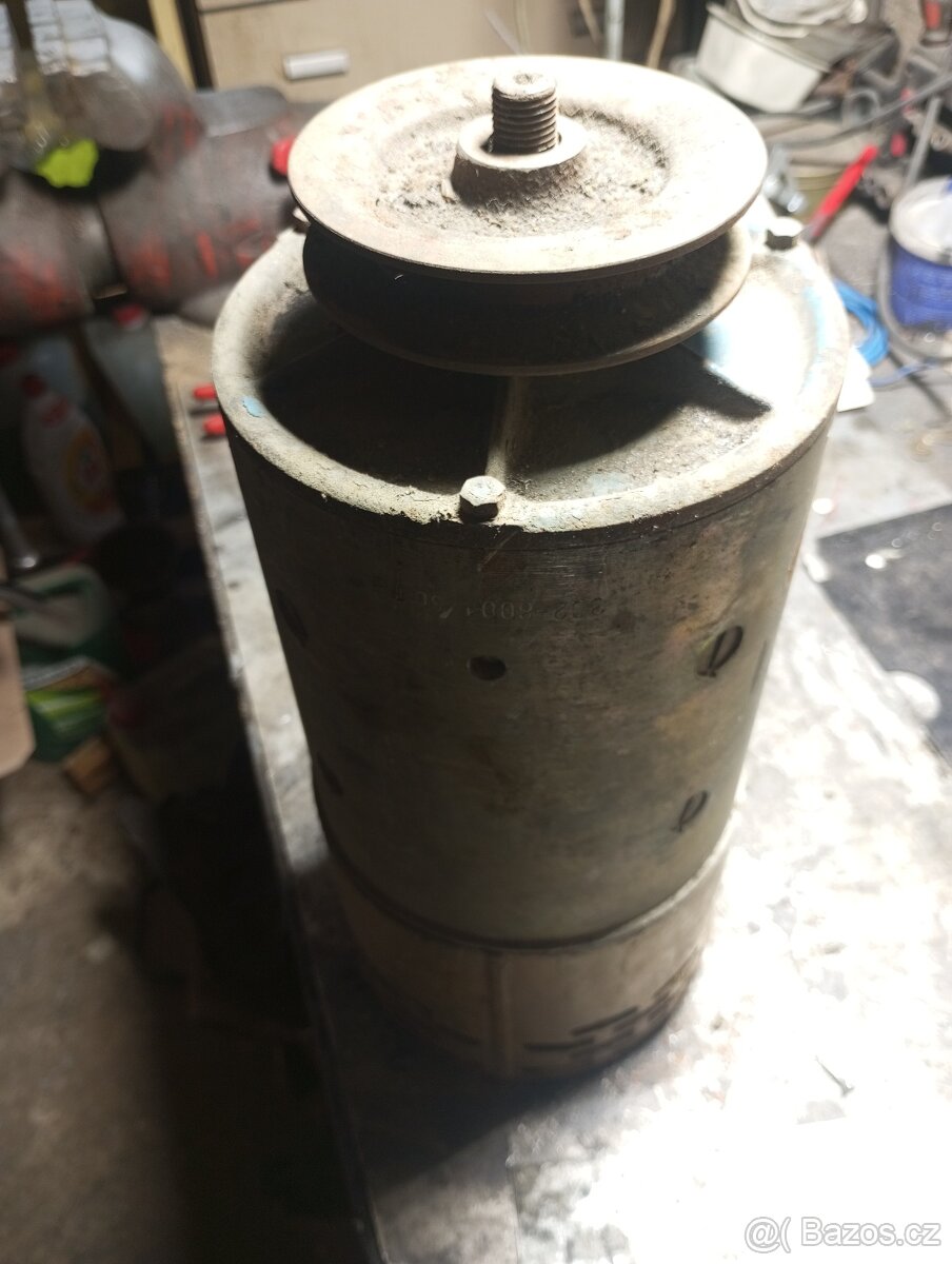 Dynamo PV3S a regulátor - 2