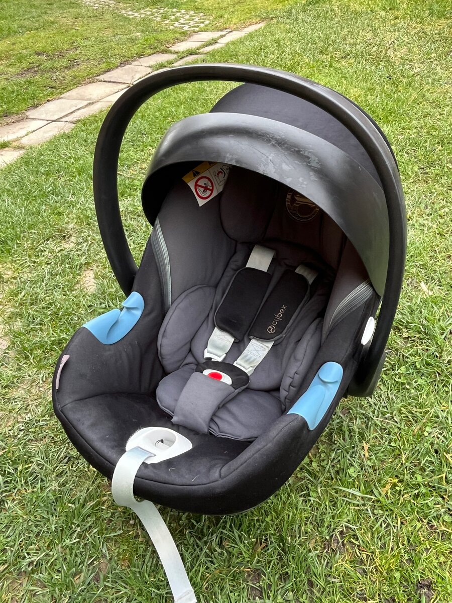 Autosedačka CYBEX + základna - 2