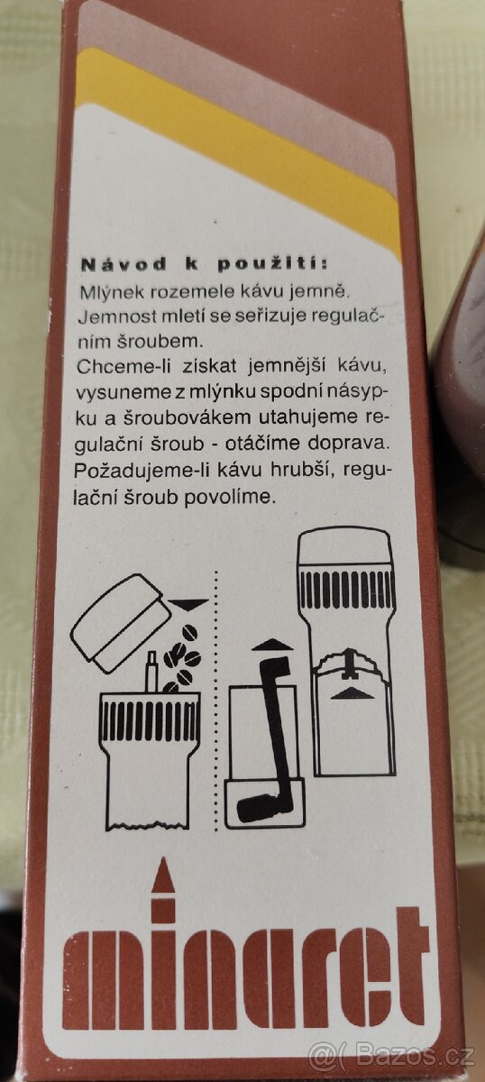 Mlýnek na kávu retro - 2