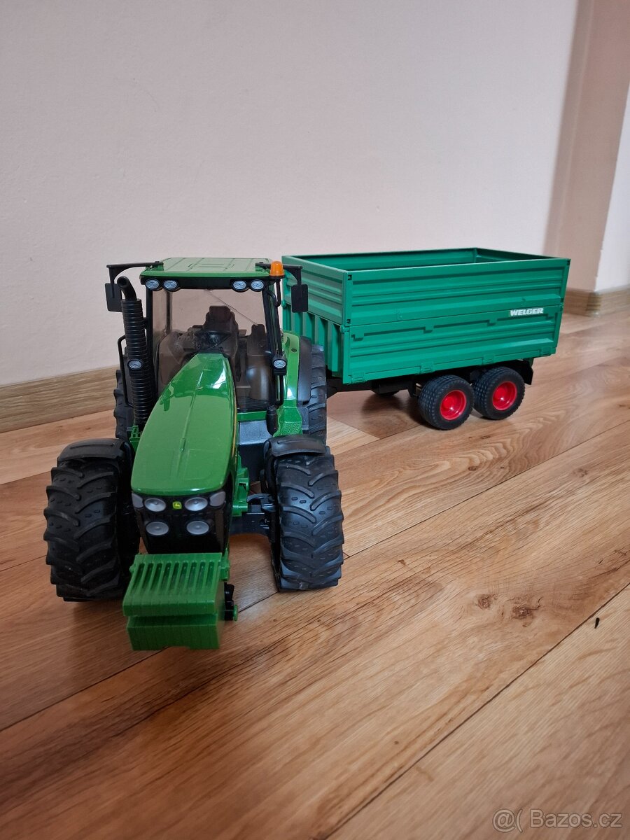 Traktor BRUDER - 2
