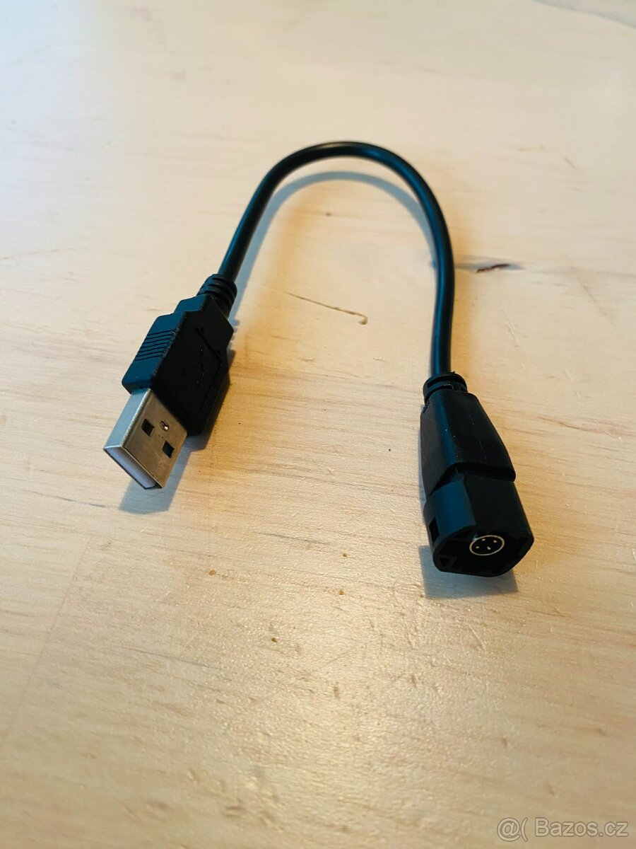 Redukce / adaptér USB - 4 PIN - 2