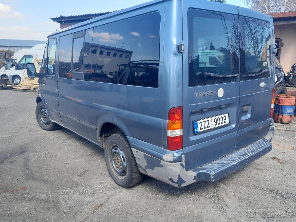 Prodám Ford Transit 9 míst 2004 po malé nehodě - 2
