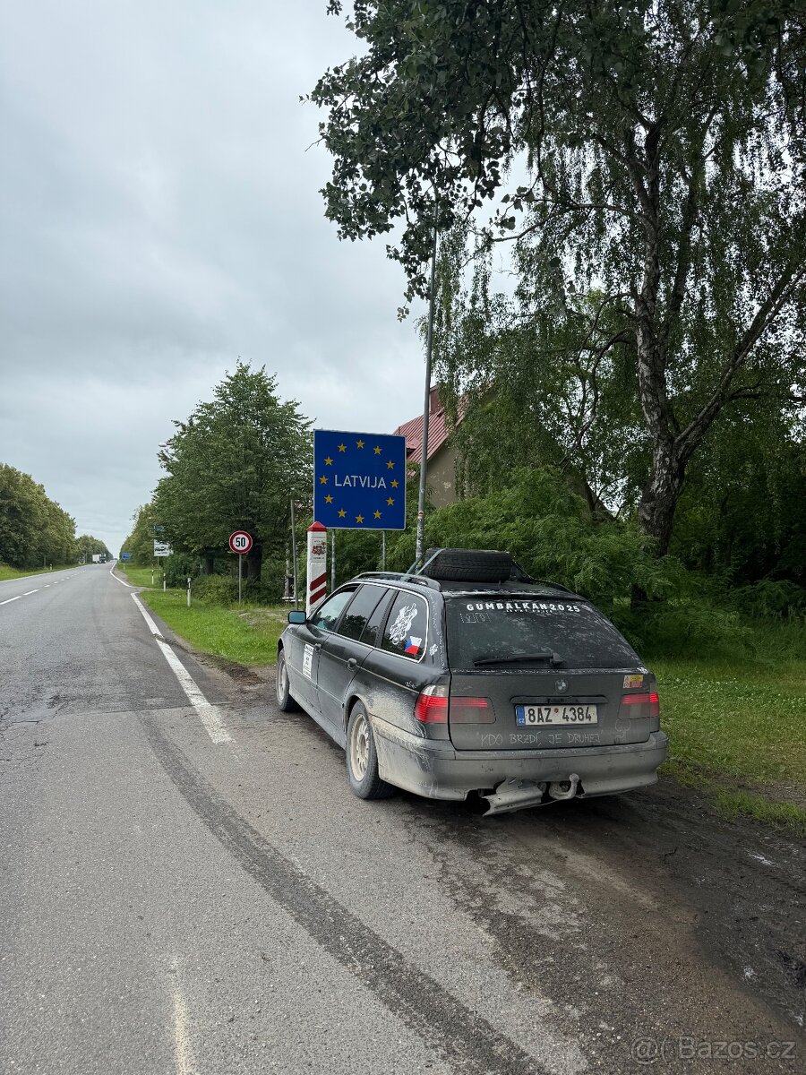 BMW E39 525d touring, manual. - 2