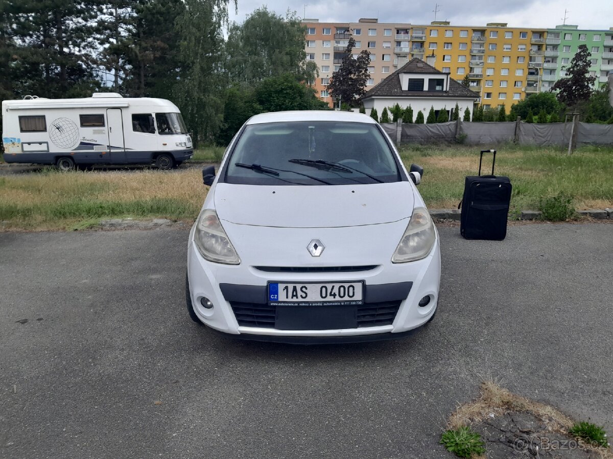 Prodám Renault Clio z roku 2010. - 2