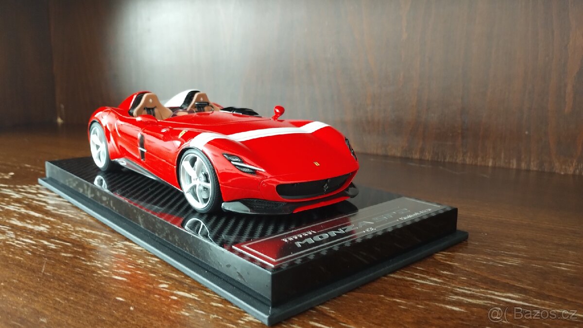 CE Model Ferrari Monza SP2 1:18 - 2