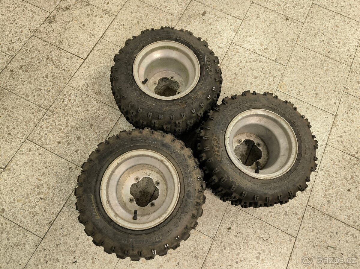 3x kola 4x115, pneu 18x10-9