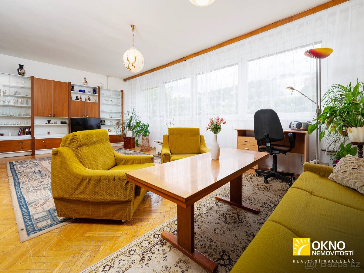 Rodinný dům s garáží a zahradou - 2