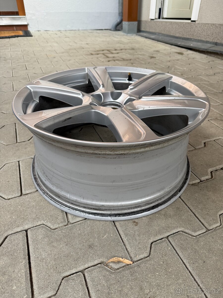 19 Alu kola VOLVO originál, krásný stav - 2