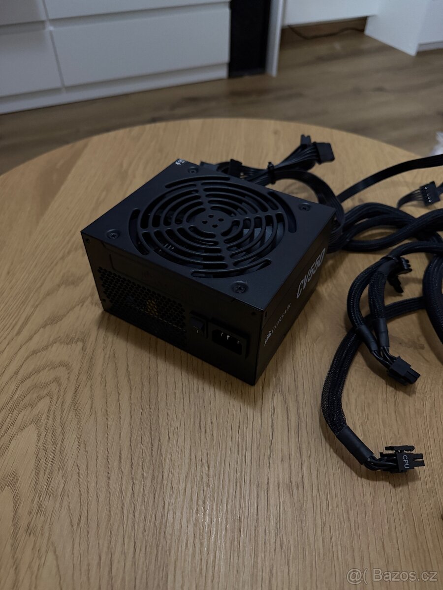 Pc zdroj corsair cv550 - 2
