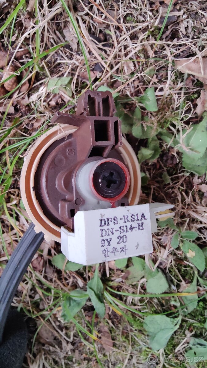 Hladinový spínač - 2