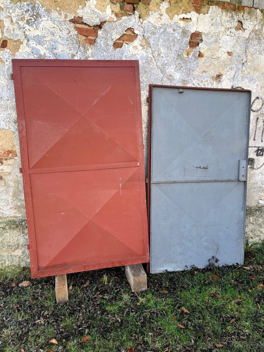 Prodám garážová vrata - 2