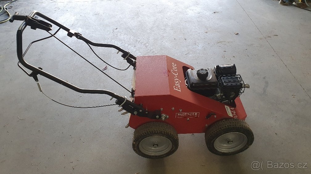 Motorový aerifikátor EC104 - lehce použitý stroj. - 2