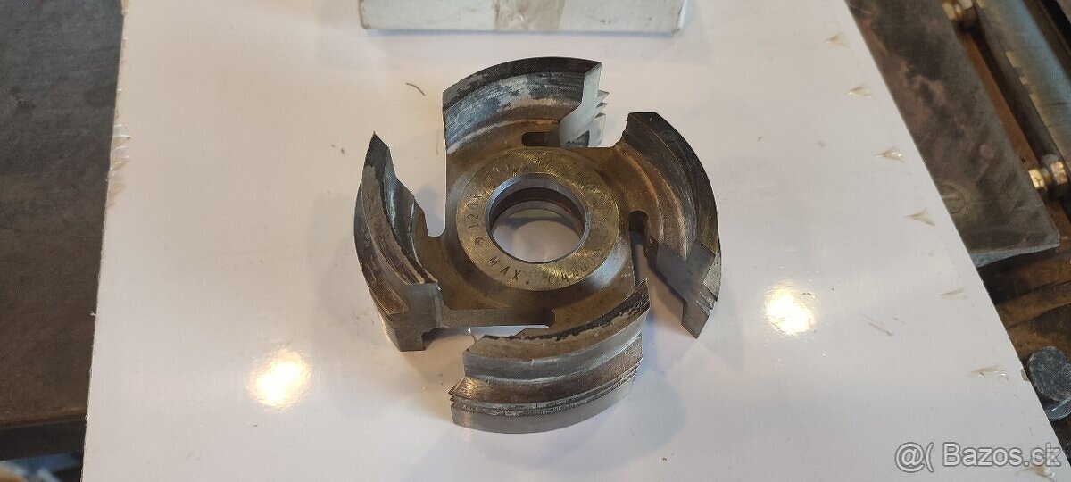 Prodám frézu na perodrážku. - 2
