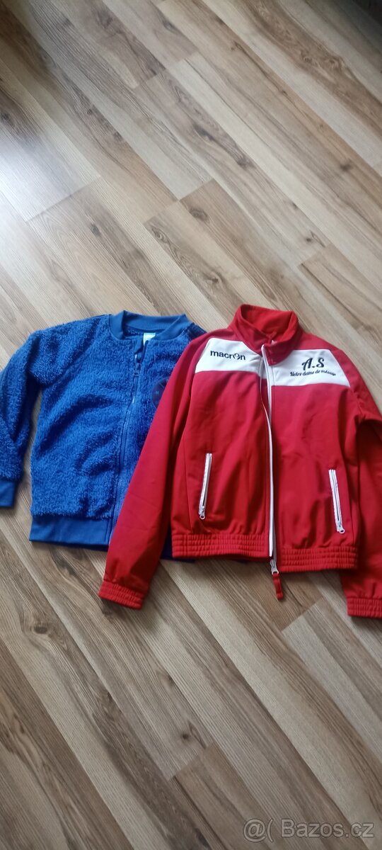 Oblečení v.128. - 2