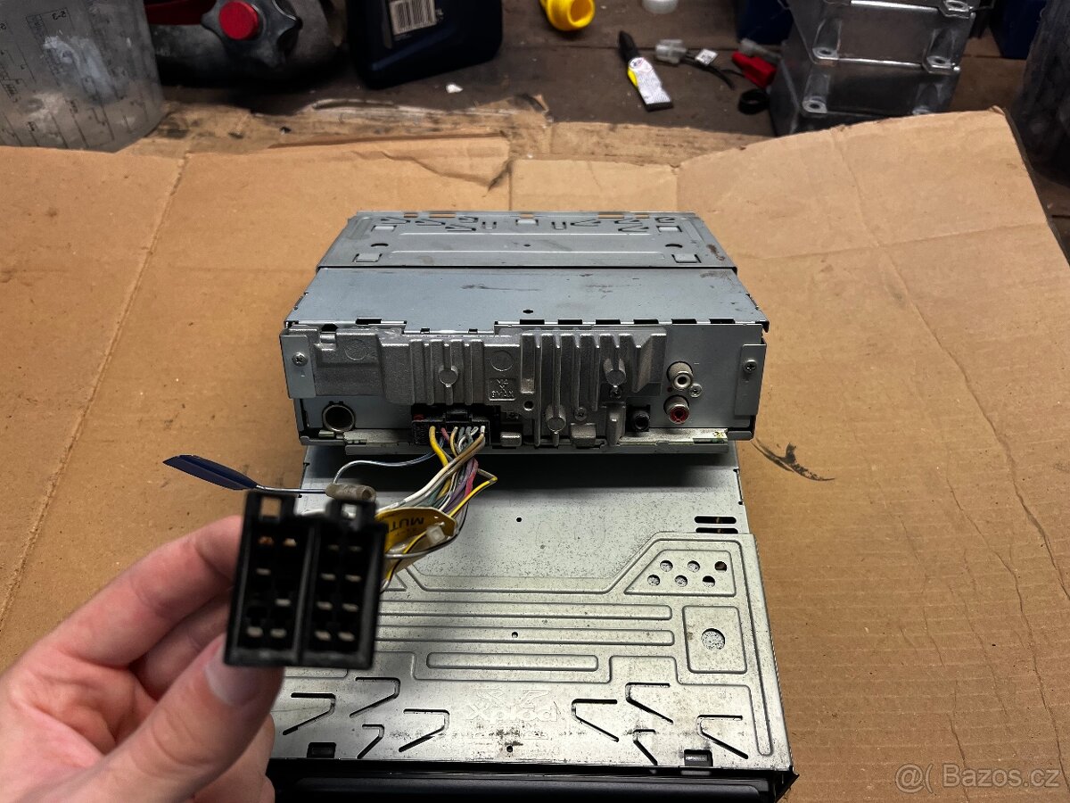 Prodám tyto dvě autorádia - 2