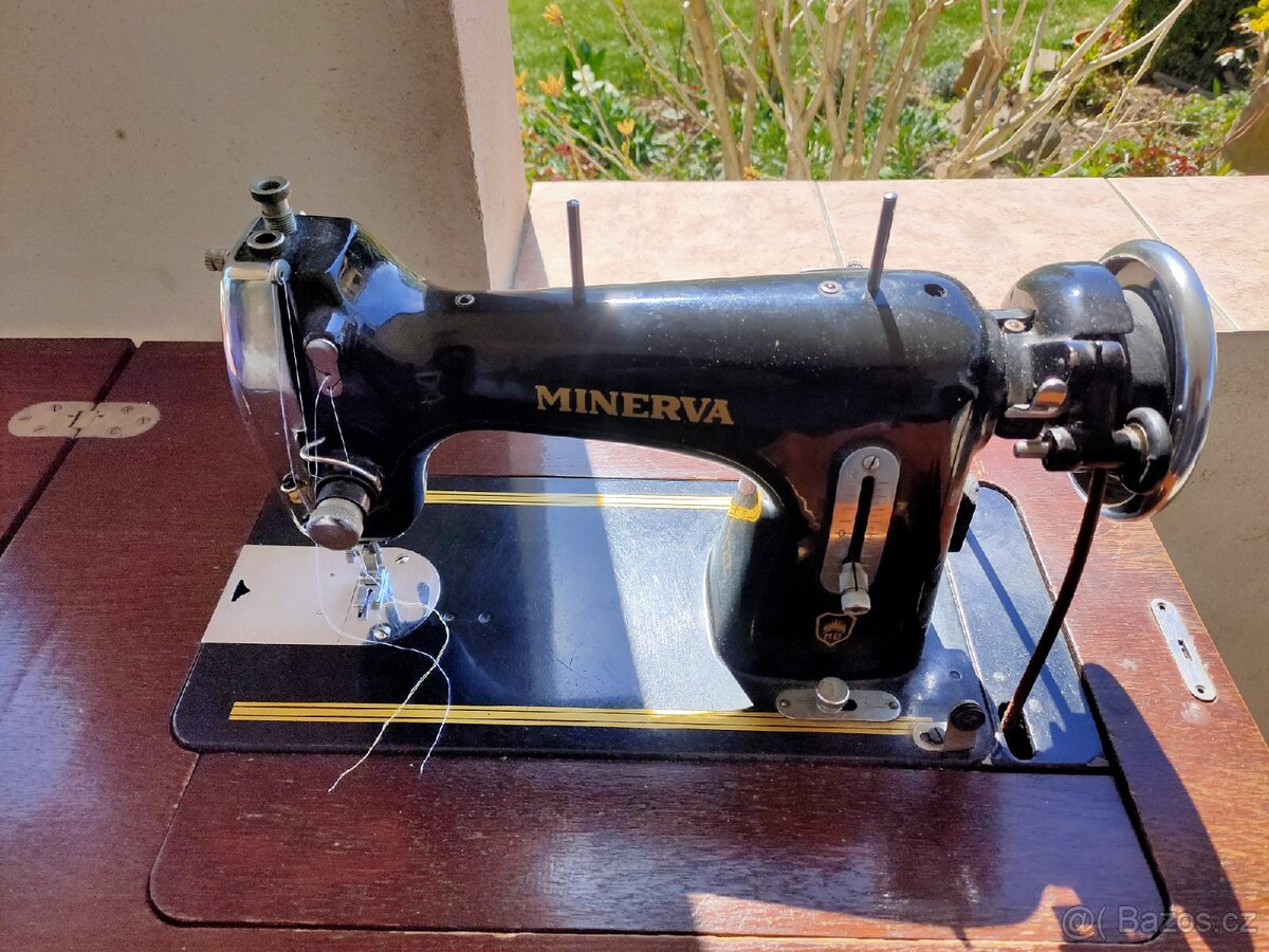 Šicí stroj Minerva 122 - 2