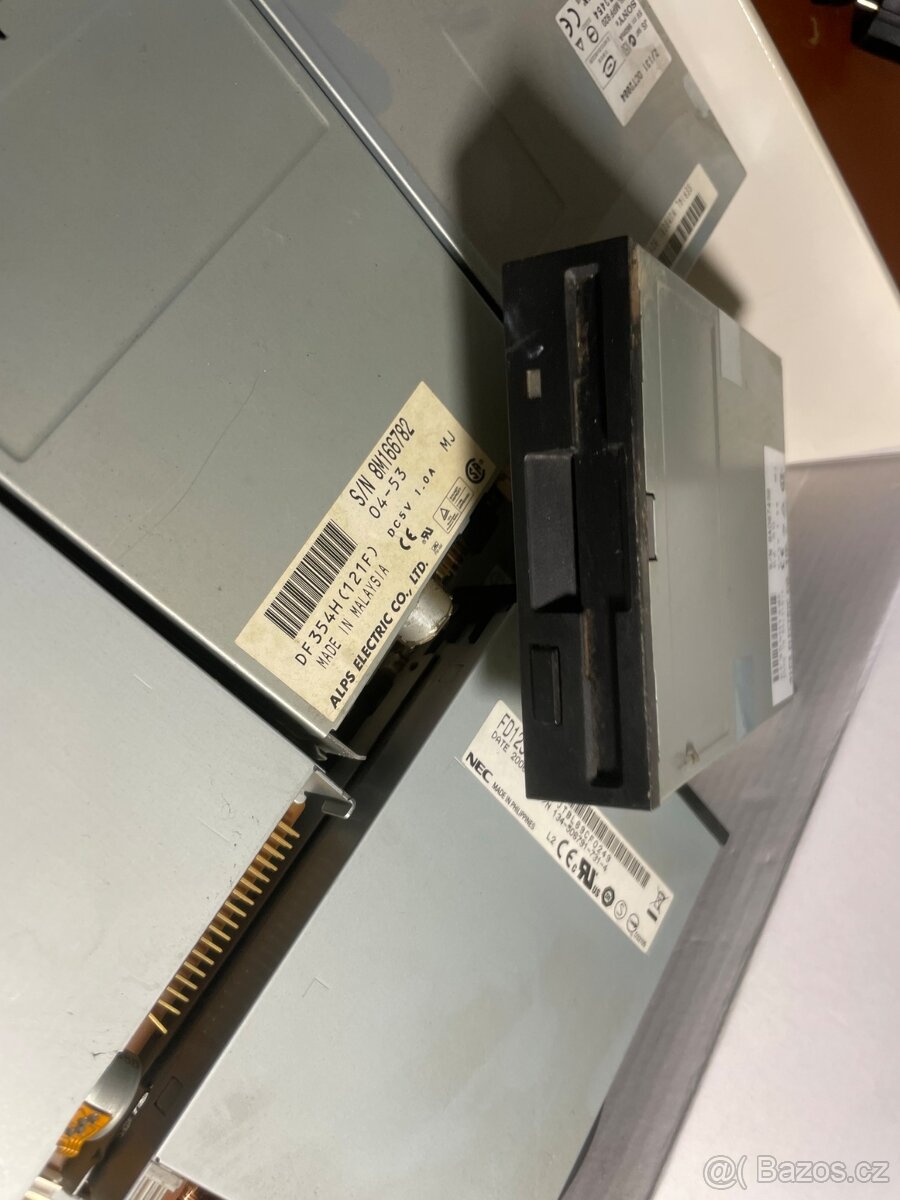 Disketové mechaniky 3,5" – plně funkční - 2