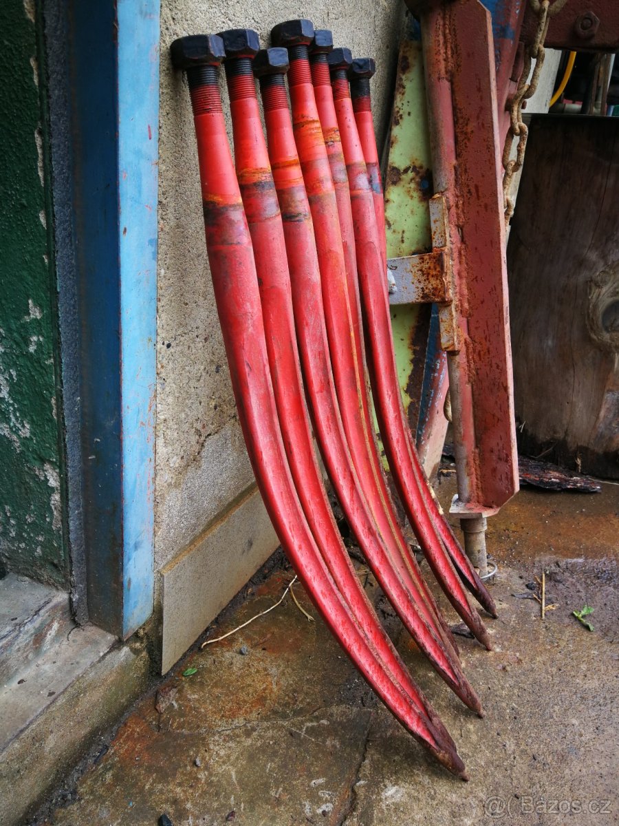 Hroty na drapákové vidle - 2