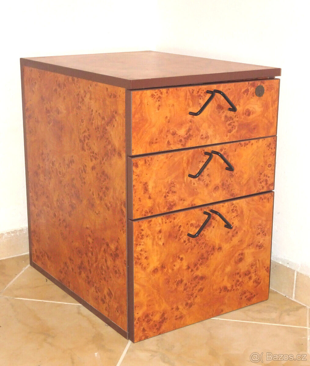 Komody z kvalitního materiálu. Bezvadný stav - 2