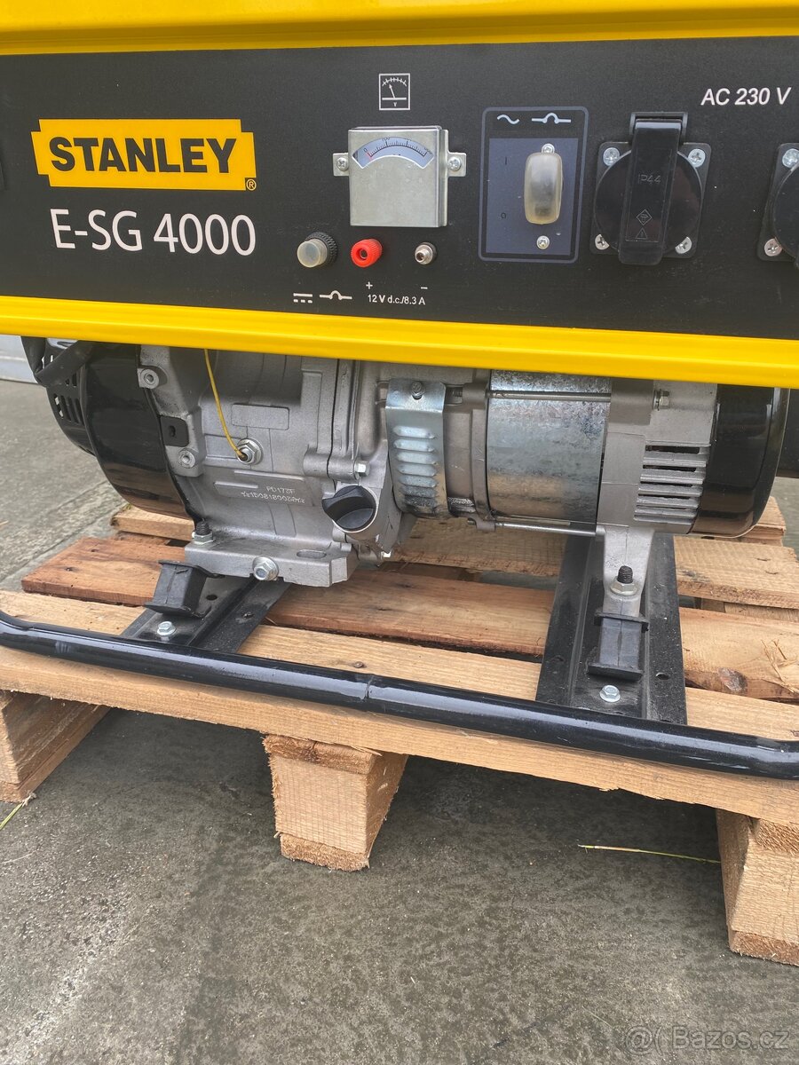 Generátor Stanley E-SG4000 3,5 kW - 2