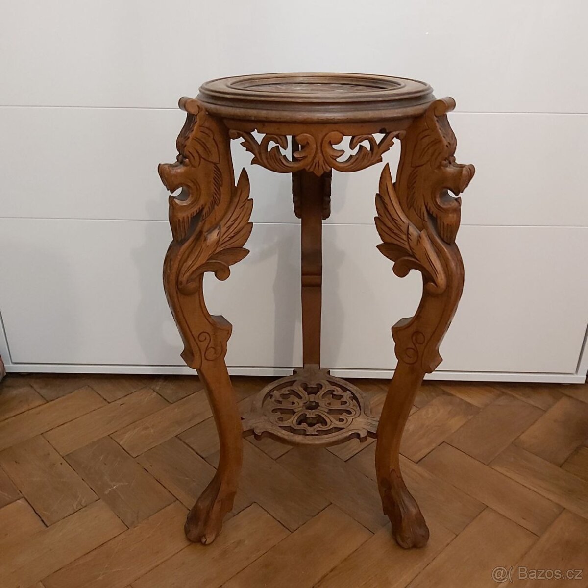 Starožitný stolek - 2