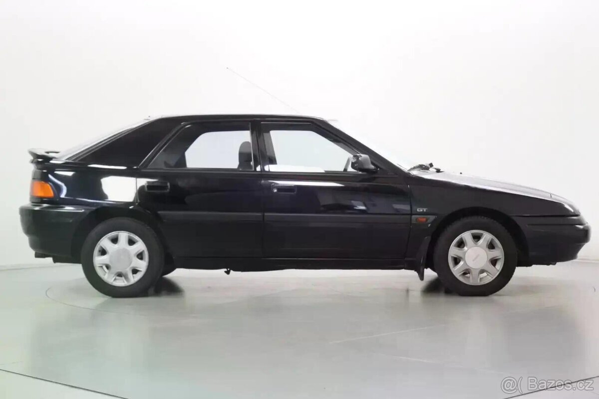 Mazda 323F BG GT - 2