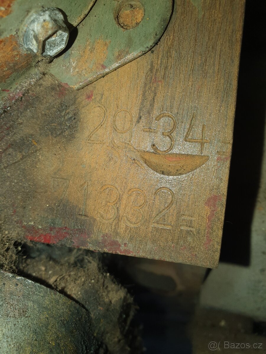 Motor Tatra 10 válec 29-34 po částečné GO - 2