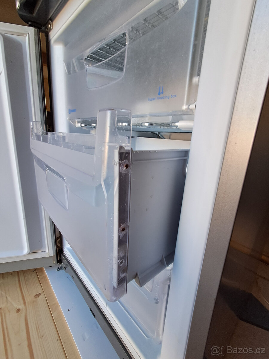 Lednice s mrazakem Indesit BIAAA 14P X - 2