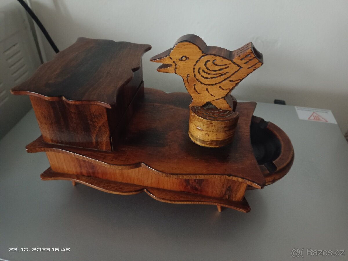 Prodám retro dávkovač cigaret @popelnik - 2