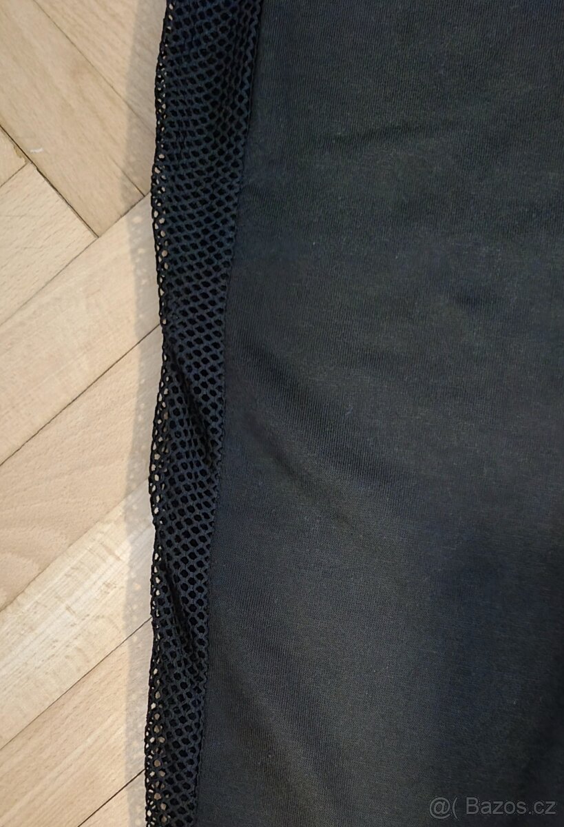 2x černé teplaky, vel 140/146 - 2