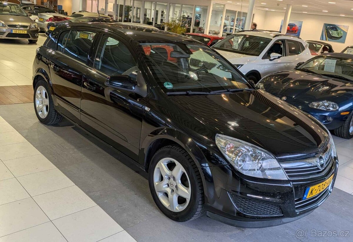 OPEL ASTRA 1.4 edice ESSENTION 2008 - 2