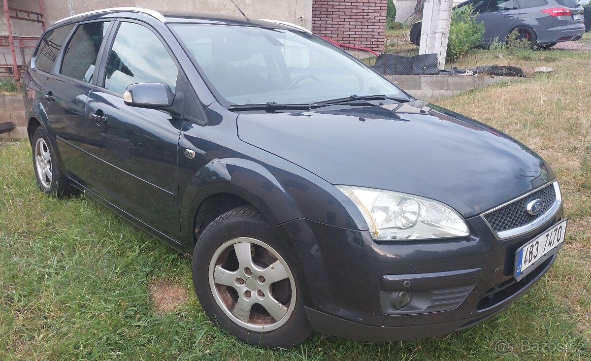 FORD FOCUS kombi, benzín, manuál, 1,6 - 2