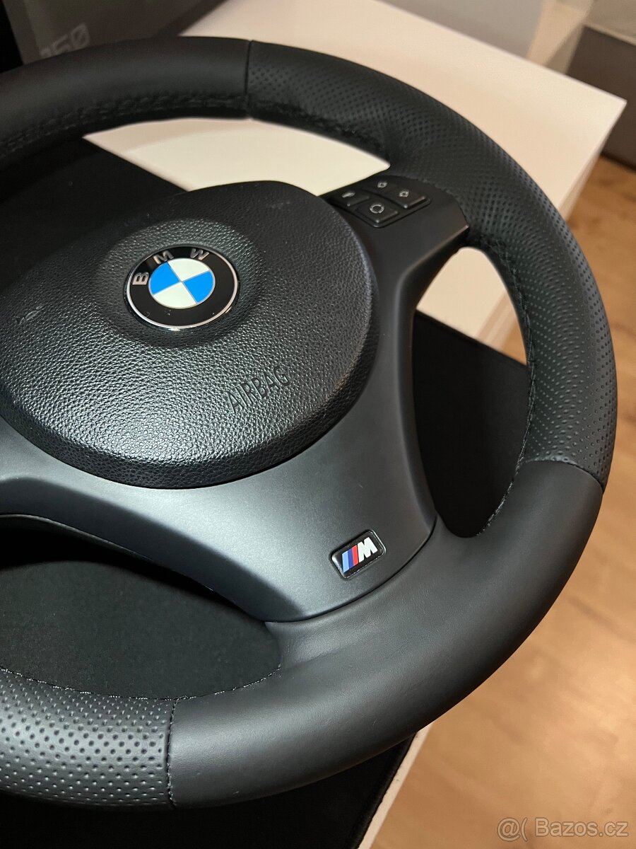 M-Packet volant BMW E90/E91/E92/E93/E81/E82/E87/E88 - 2