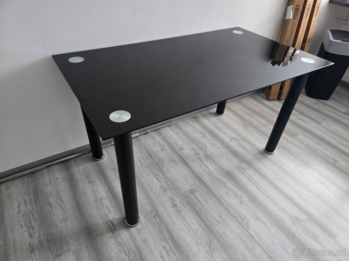 Jídelní stůl 140x80 cm - 2