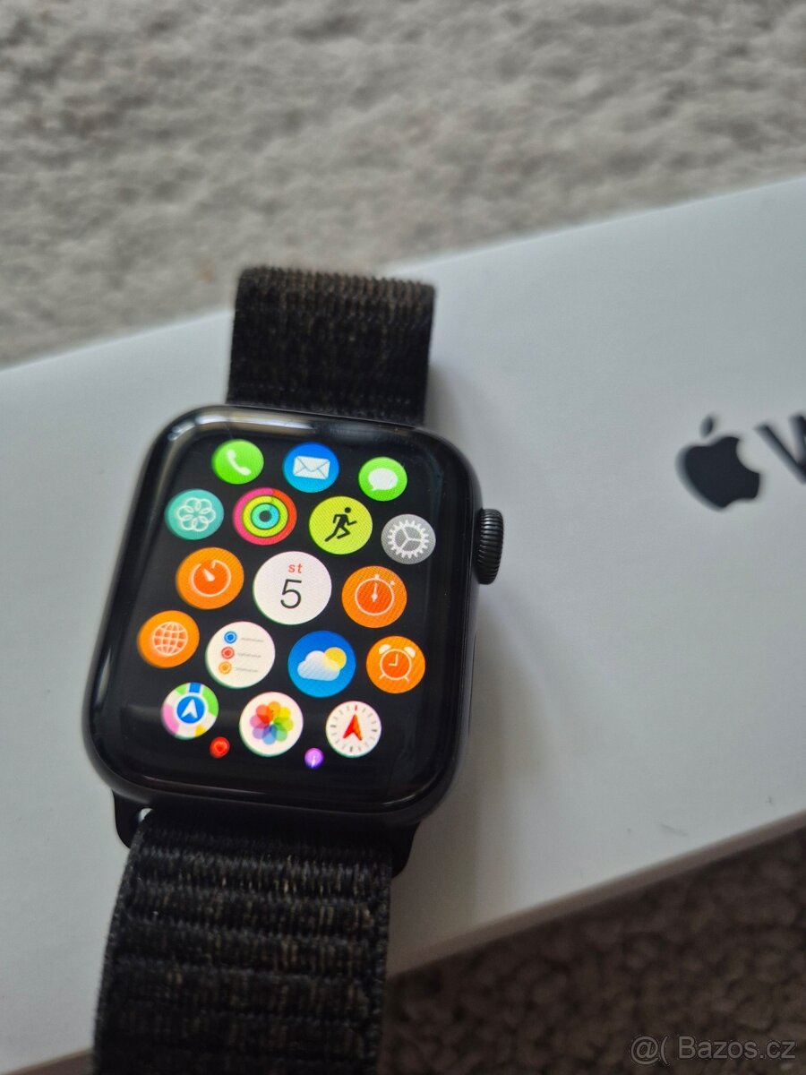 Apple Watch SE 40mm - 2
