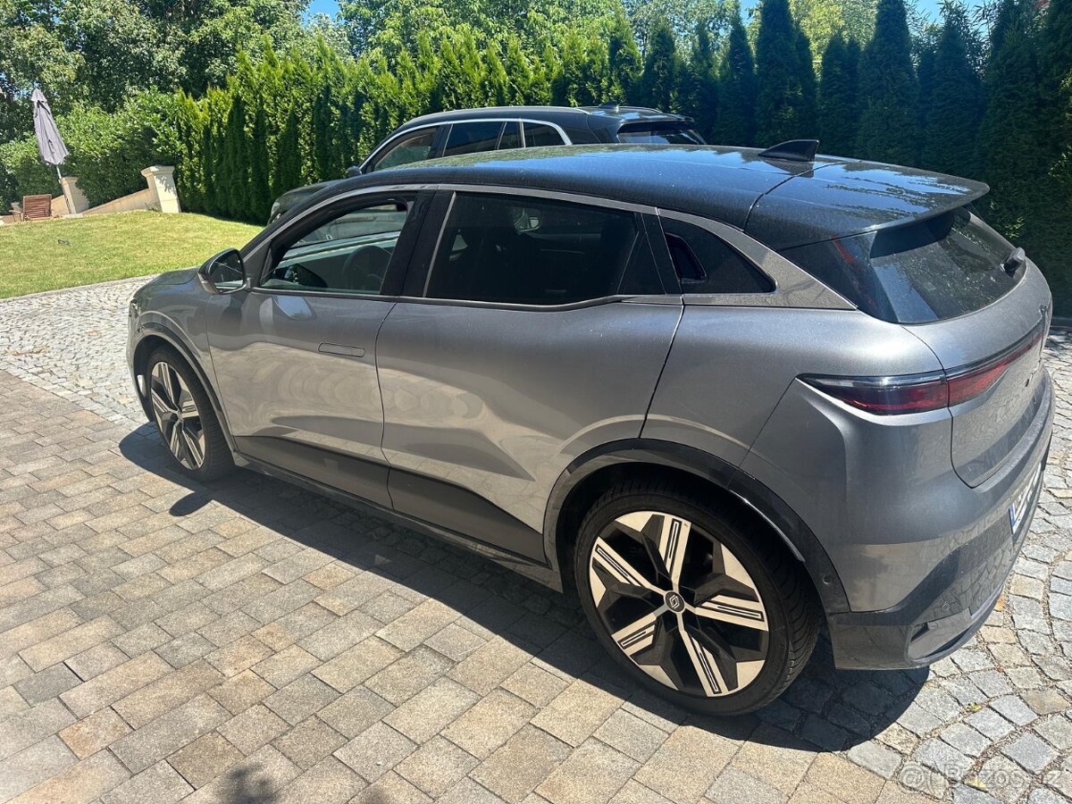 RENAULT Mégane E-Tech El. Auto 220 PS - 2