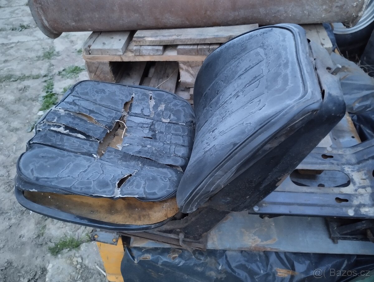 Sedák Zetor, sedačka Zetor, - 2