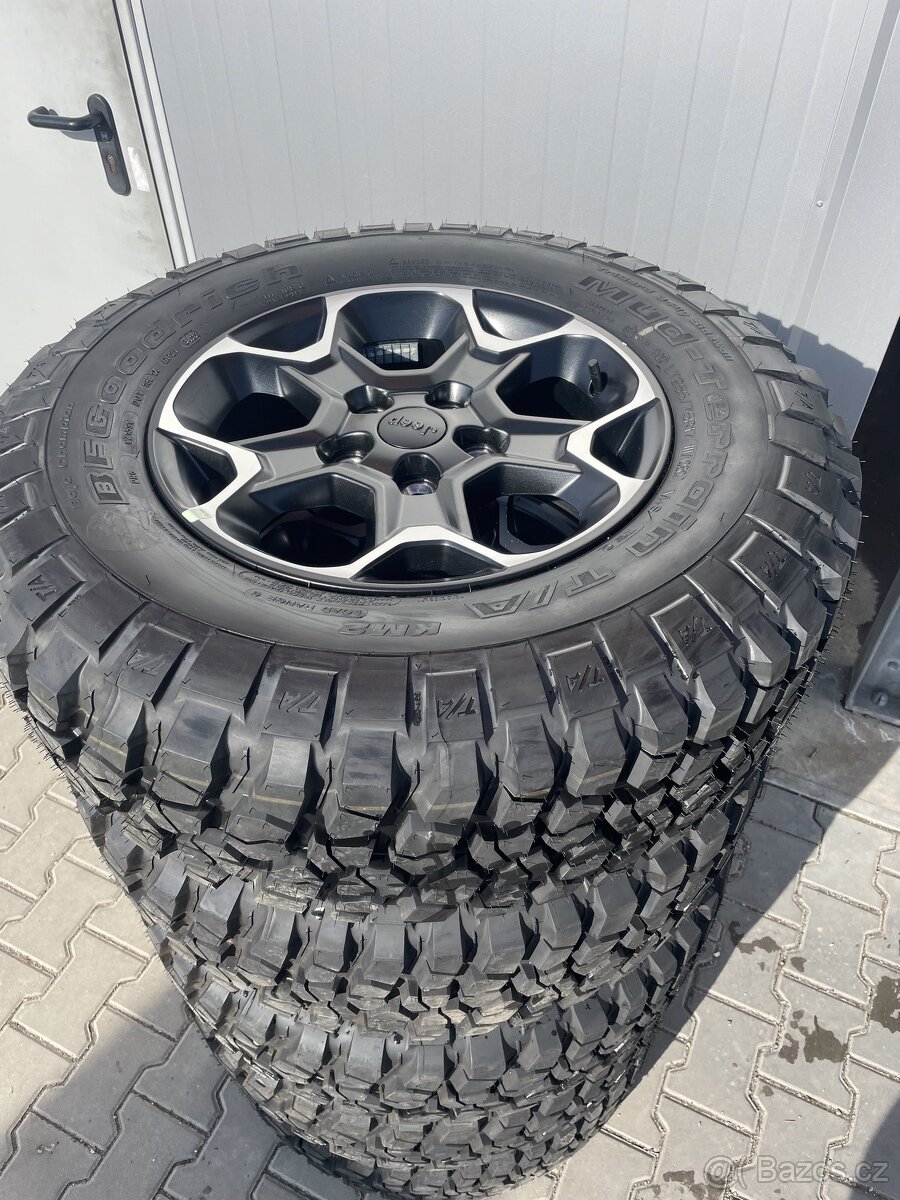 Jeep Wrangler s BF Goodrich MUD sada 5kusů