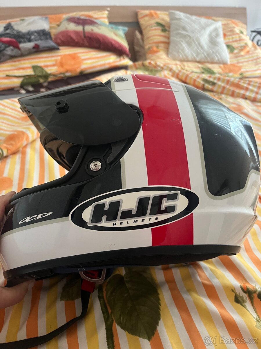Prodej helmy na moto HJC - 2