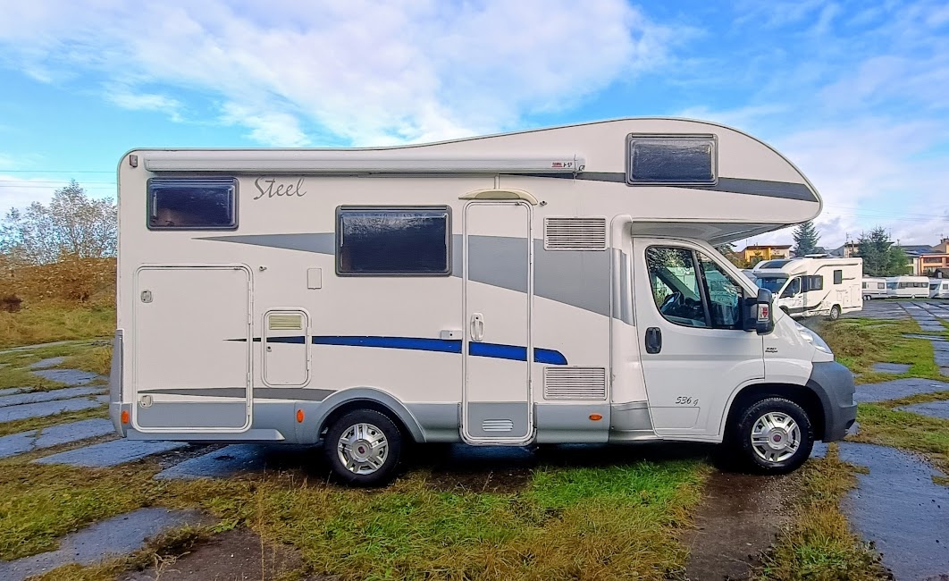 Fiat Ducato / McLouis, alkovna pro 6 osob, palandy/garáž - 2