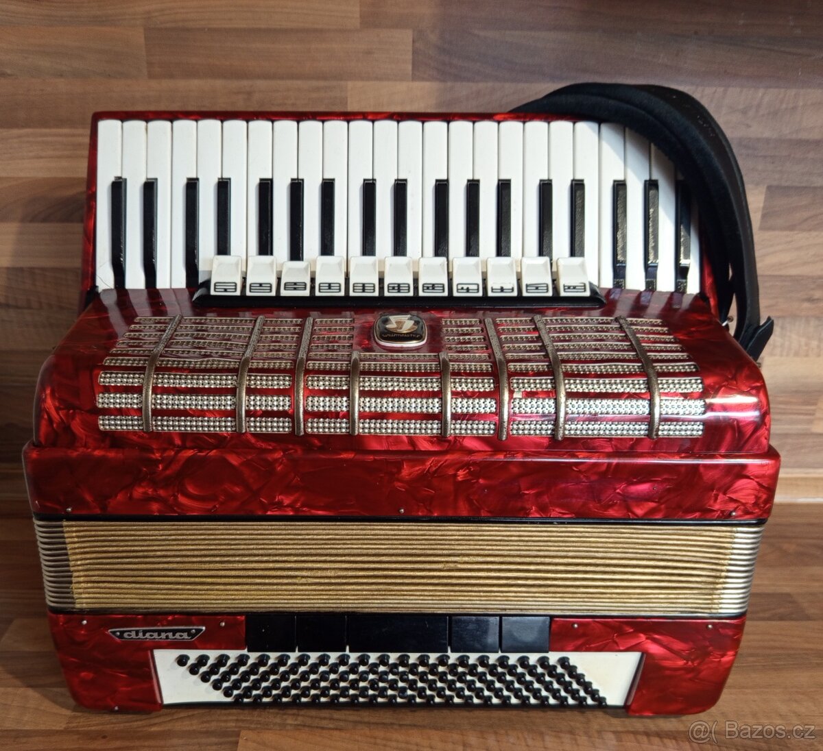 Akordeon (harmonika, heligonka) Weltmeister - 2